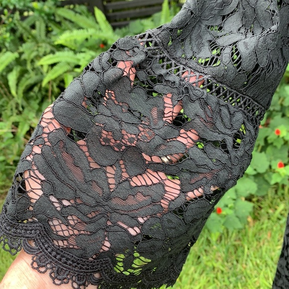 Black Lace dress with Bell Sleeves 12 - Picture 1 of 7